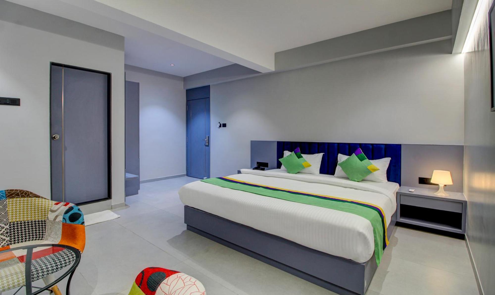 Comfort Inn Baner- Indian Nationals Only Pune Esterno foto